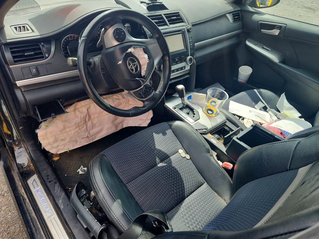 2012 TOYOTA CAMRY