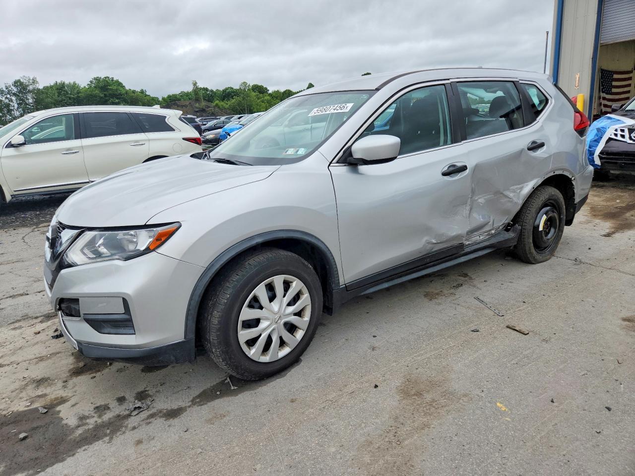 2017 NISSAN ROGUE