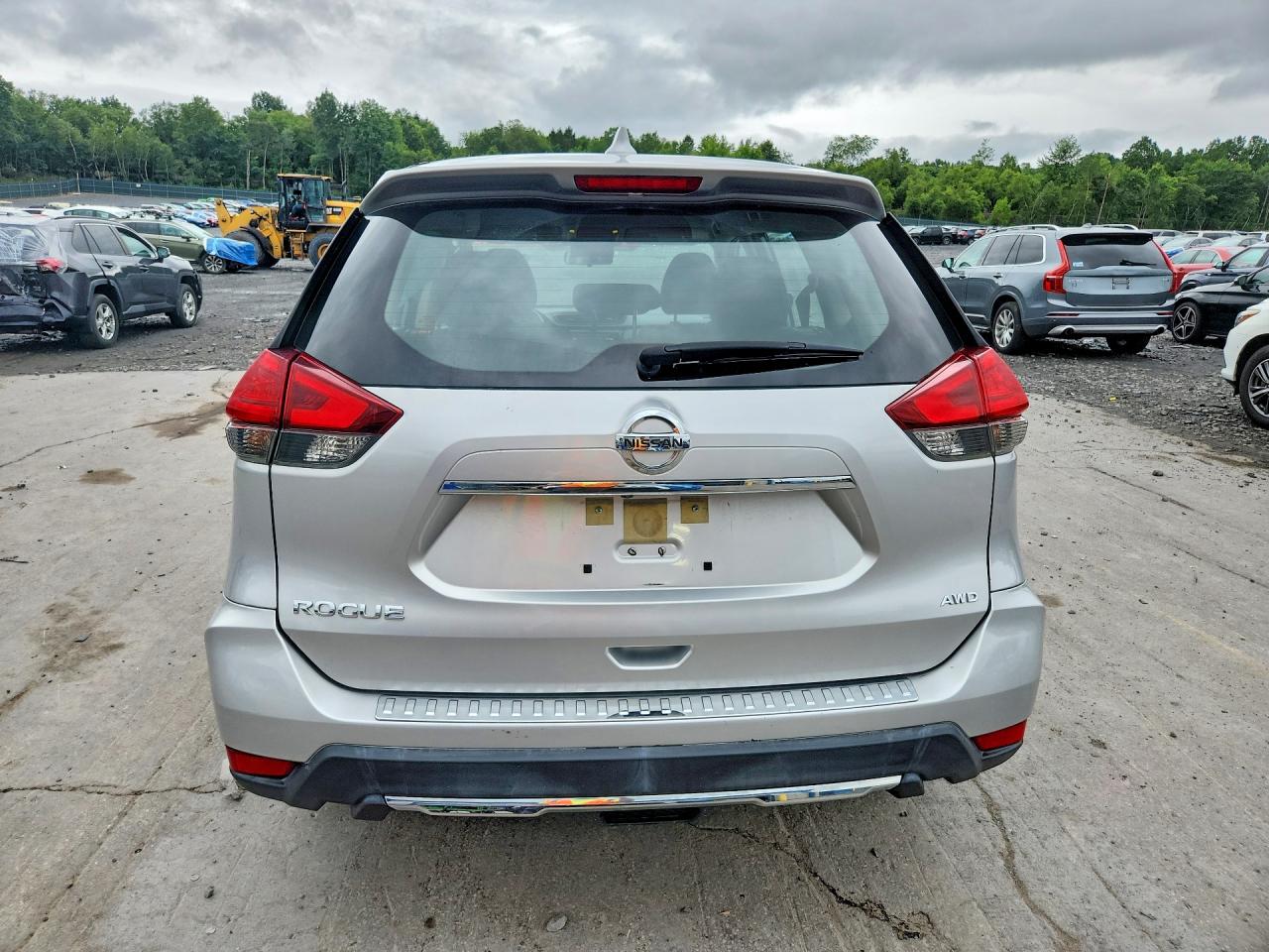 2017 NISSAN ROGUE