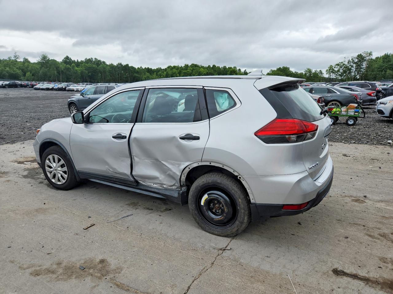 2017 NISSAN ROGUE