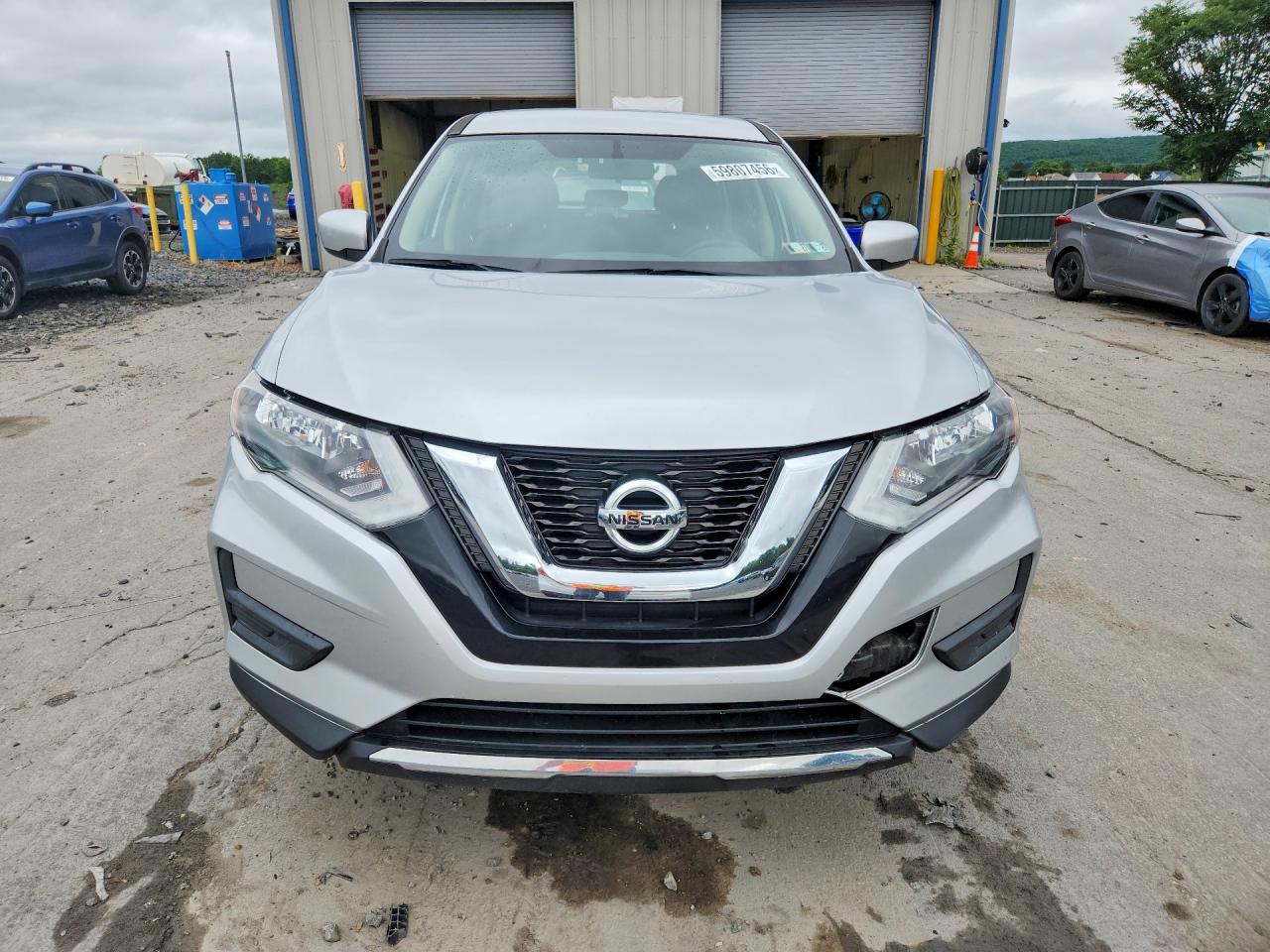 2017 NISSAN ROGUE