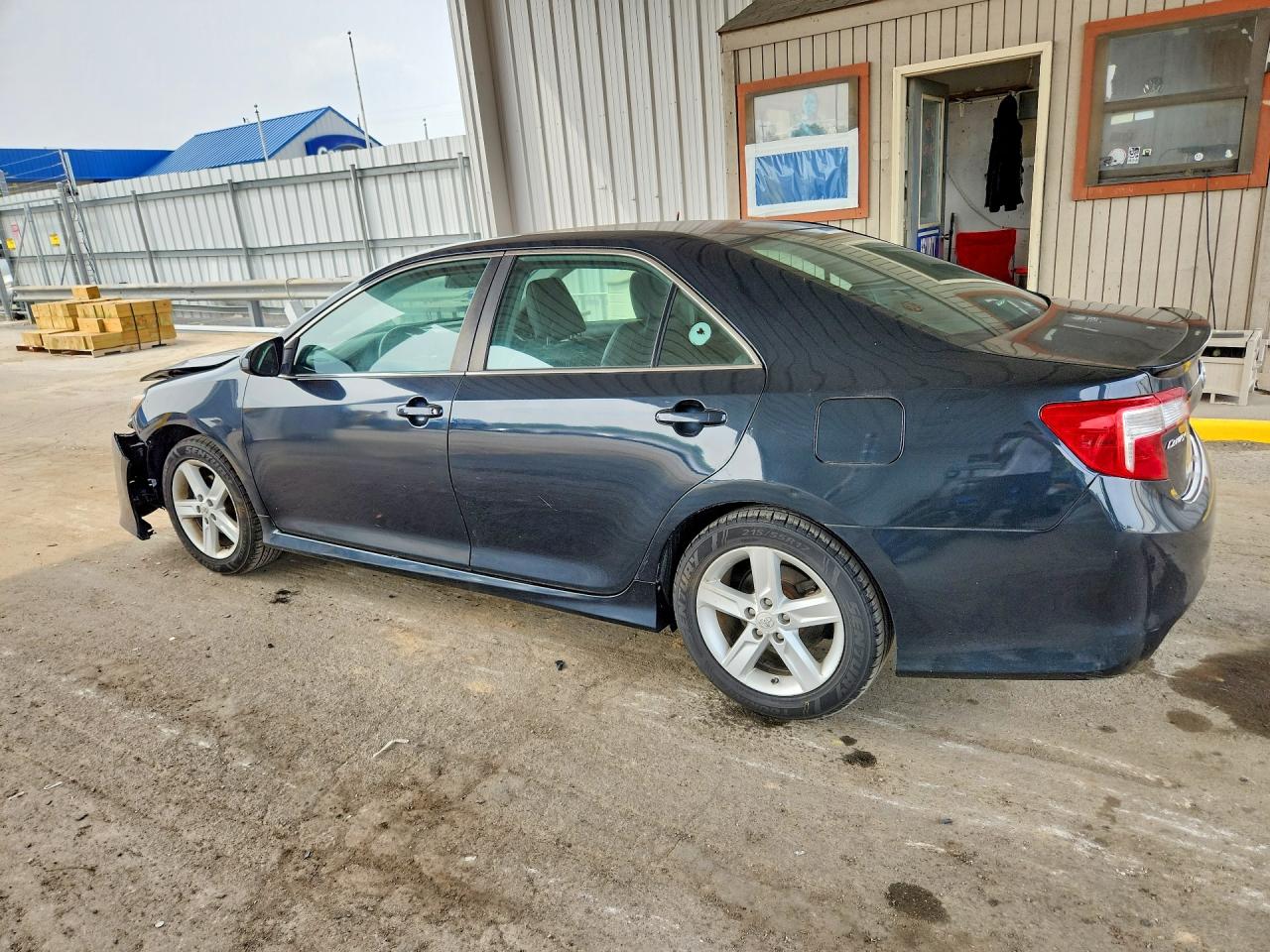 2014 TOYOTA CAMRY