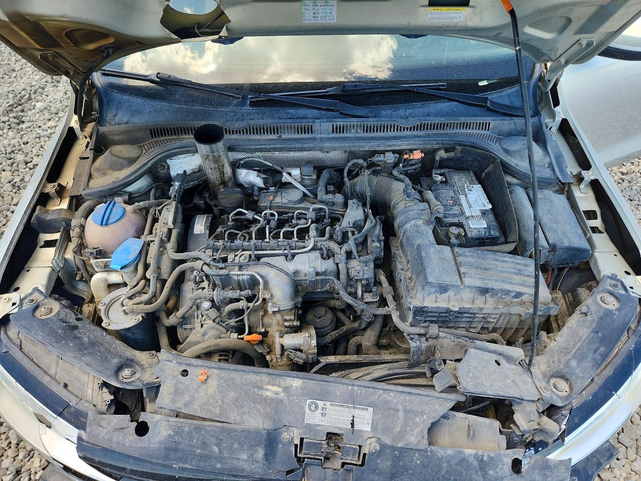 2012 VOLKSWAGEN JETTA