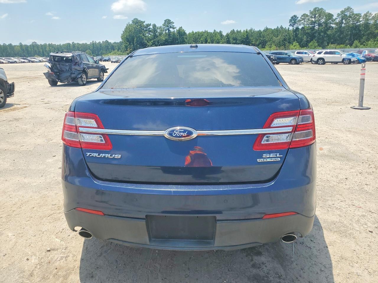 2016 FORD TAURUS