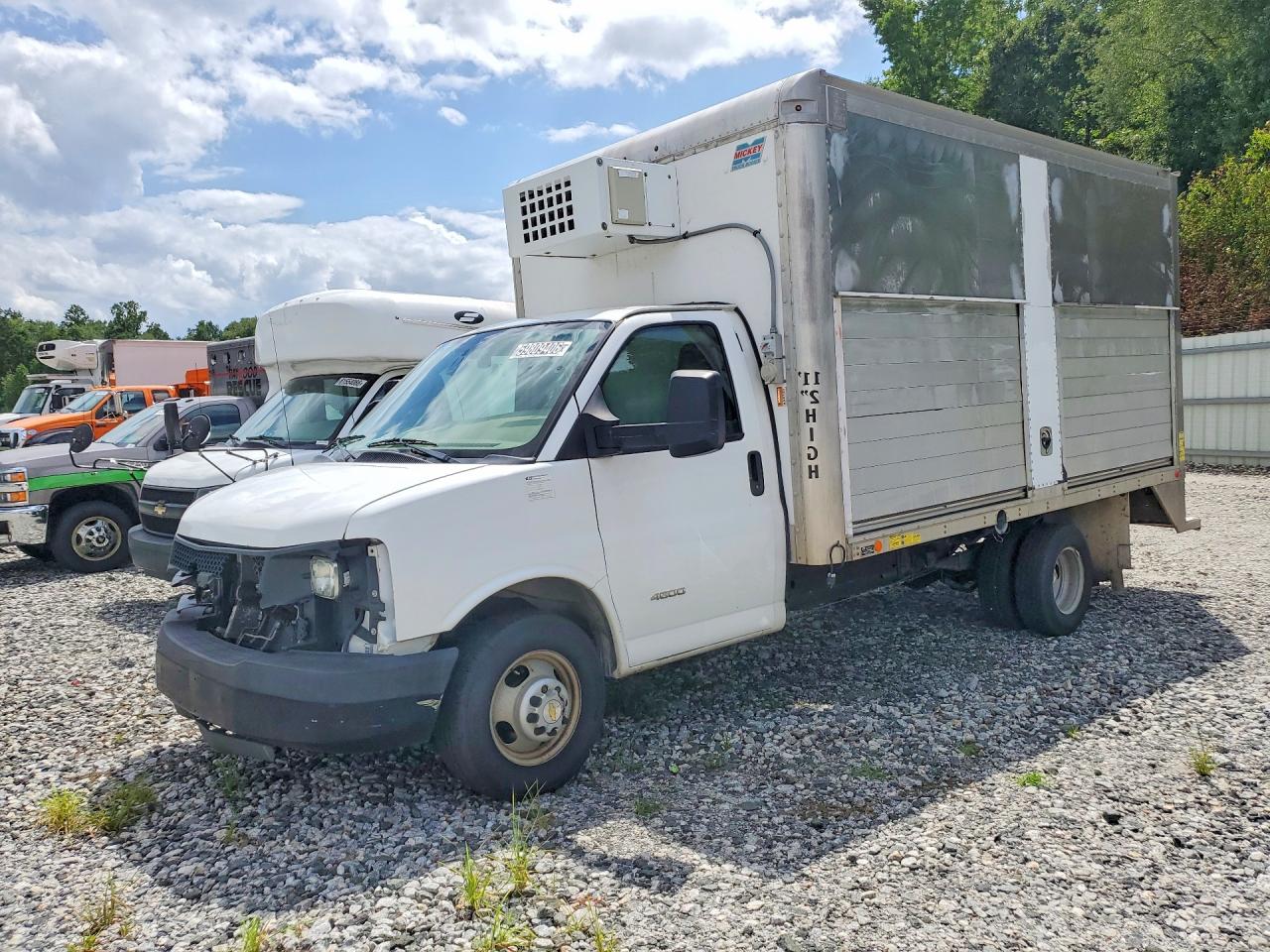 2016 CHEVROLET EXPRESS