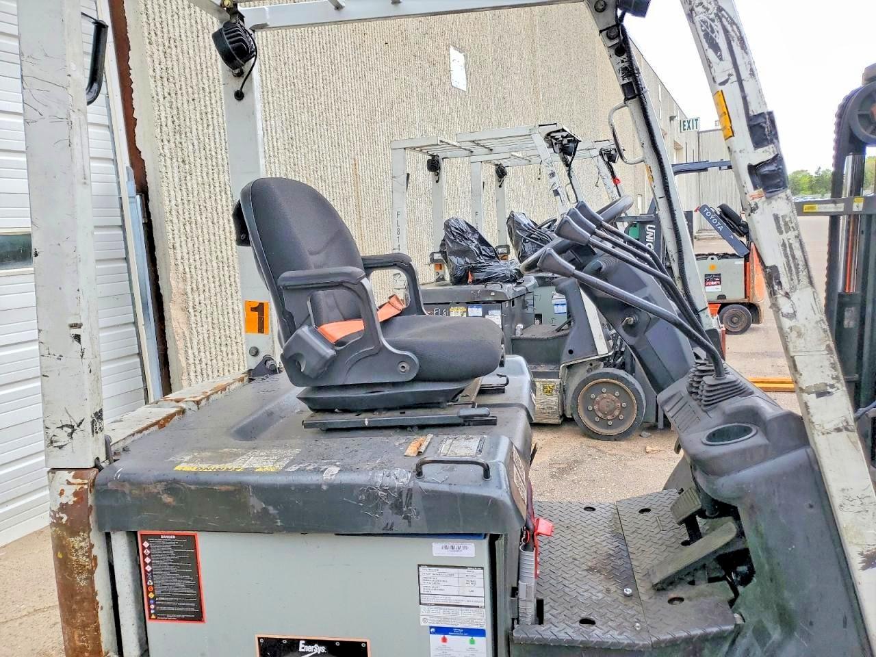 2013 UNICARIERS FORKLIFT