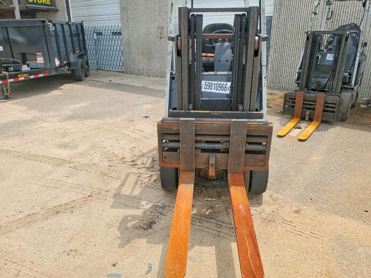 2013 UNICARIERS FORKLIFT