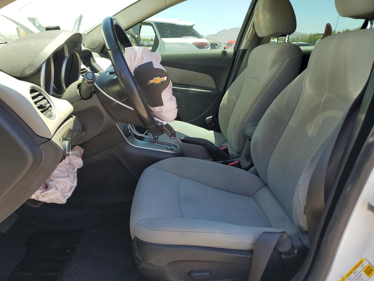 2011 CHEVROLET CRUZE