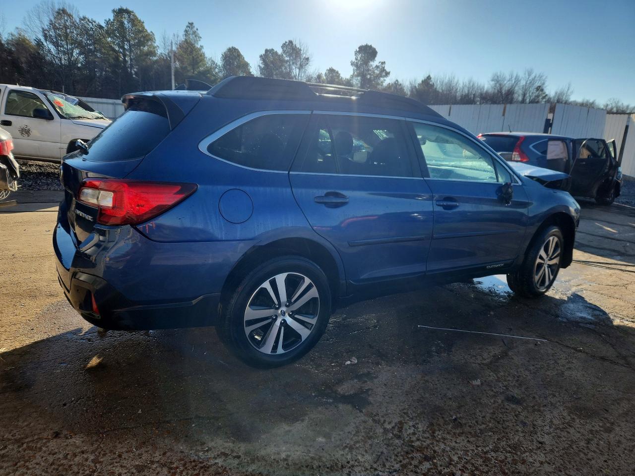 2019 SUBARU OUTBACK