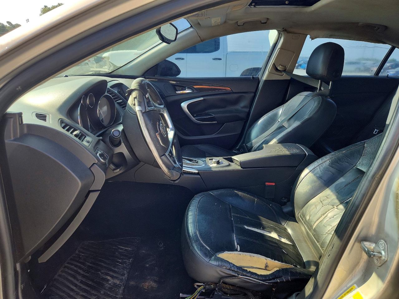 2011 BUICK REGAL