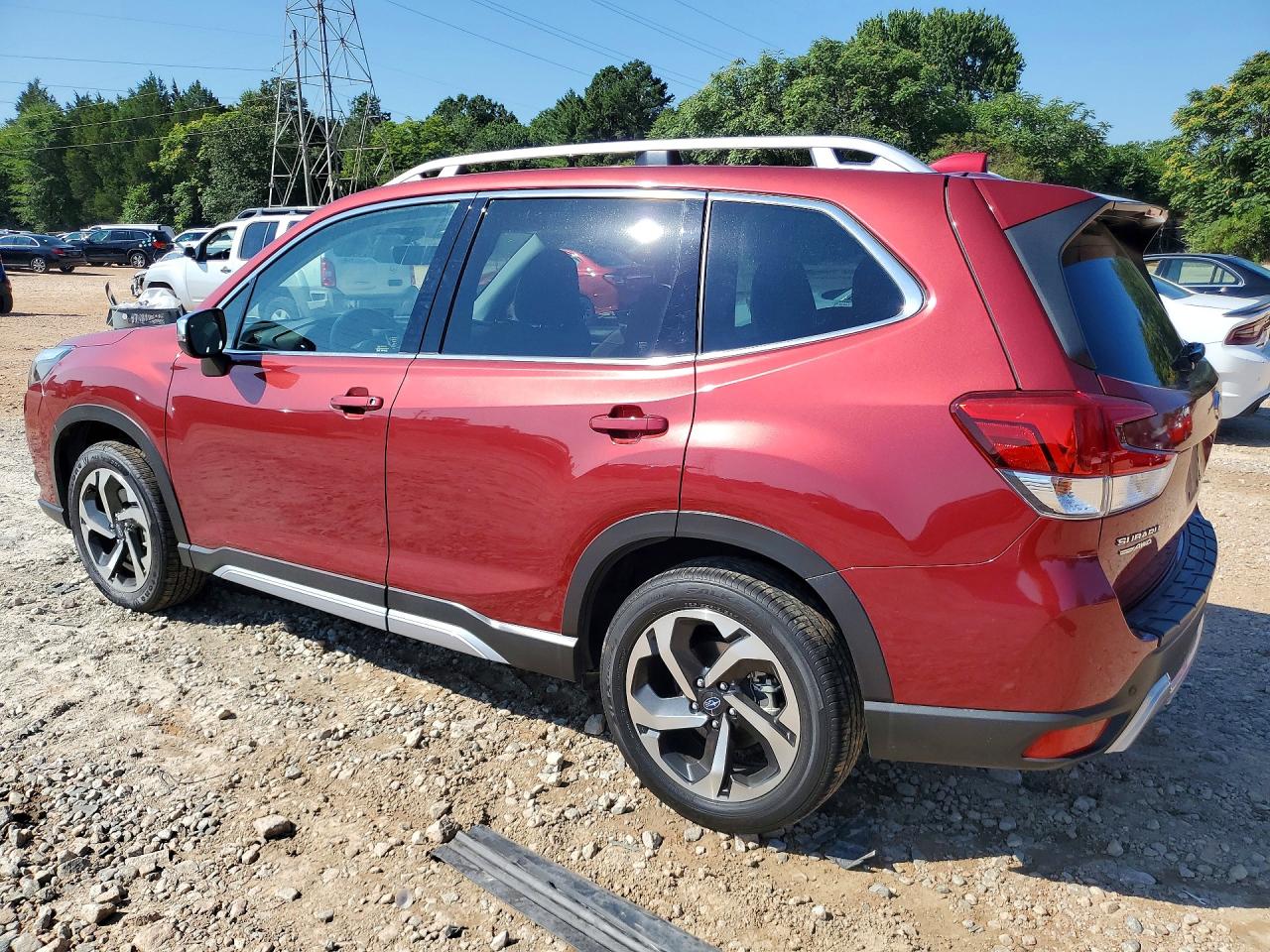 2023 SUBARU FORESTER