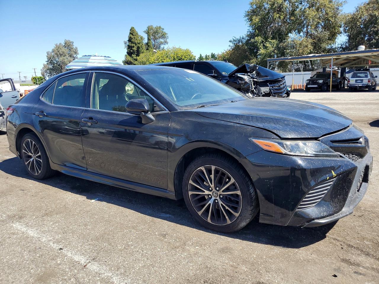 2018 TOYOTA CAMRY
