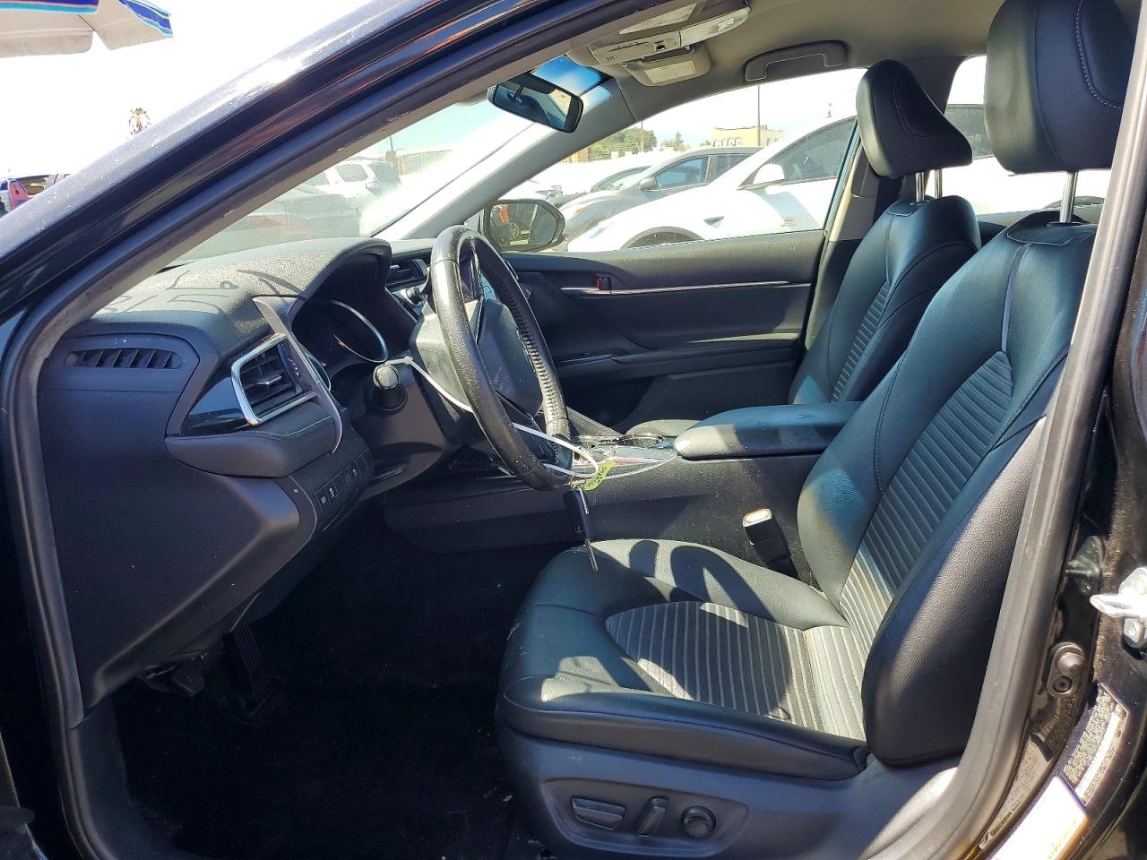 2018 TOYOTA CAMRY