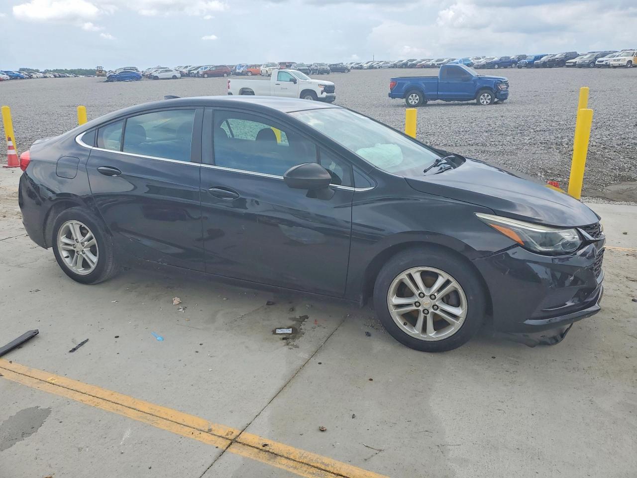 2018 CHEVROLET CRUZE