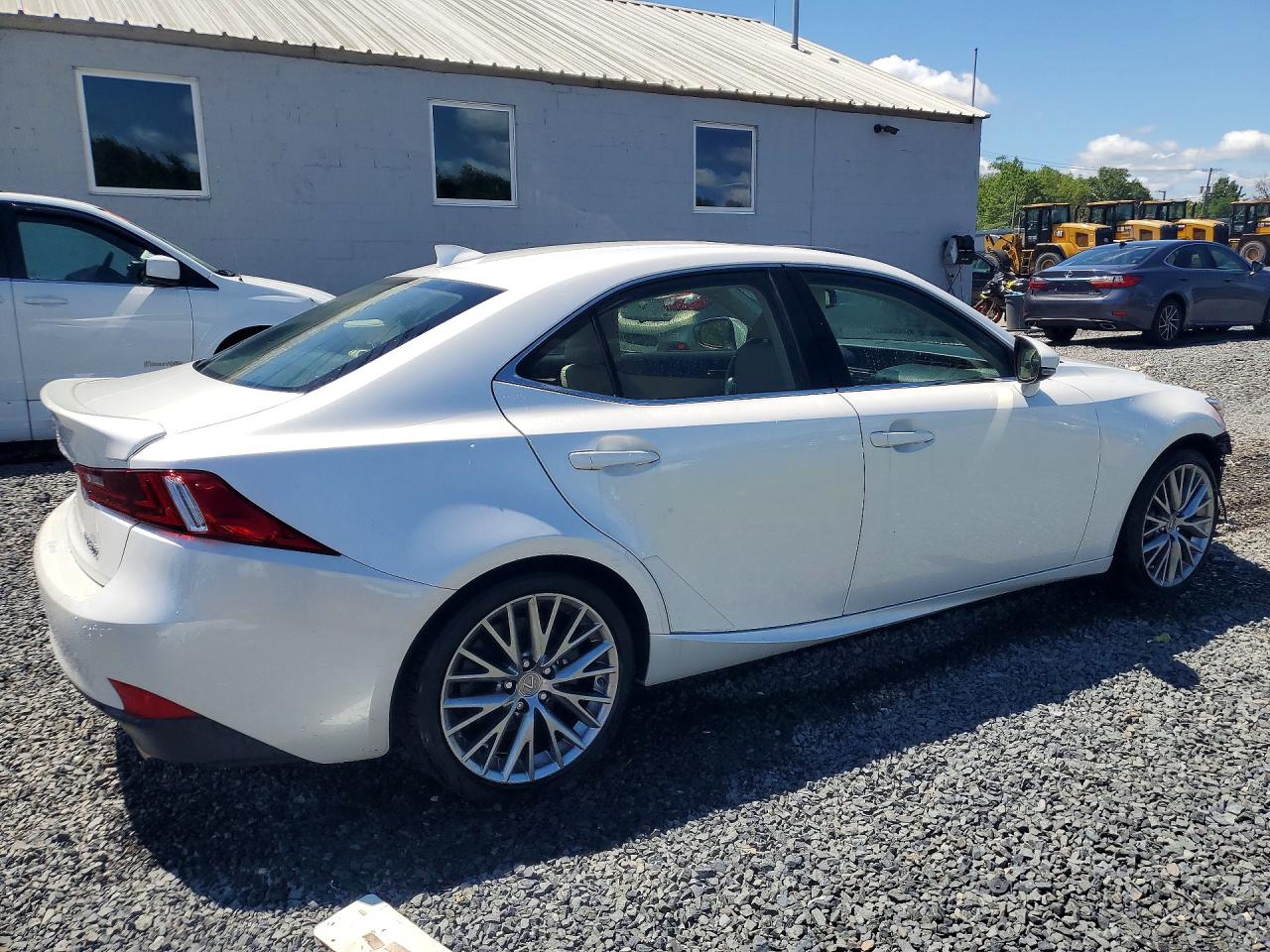 2016 LEXUS IS