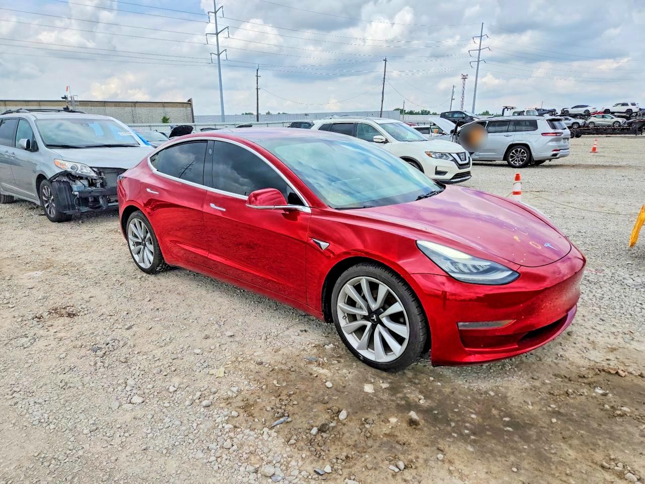 2018 TESLA MODEL 3