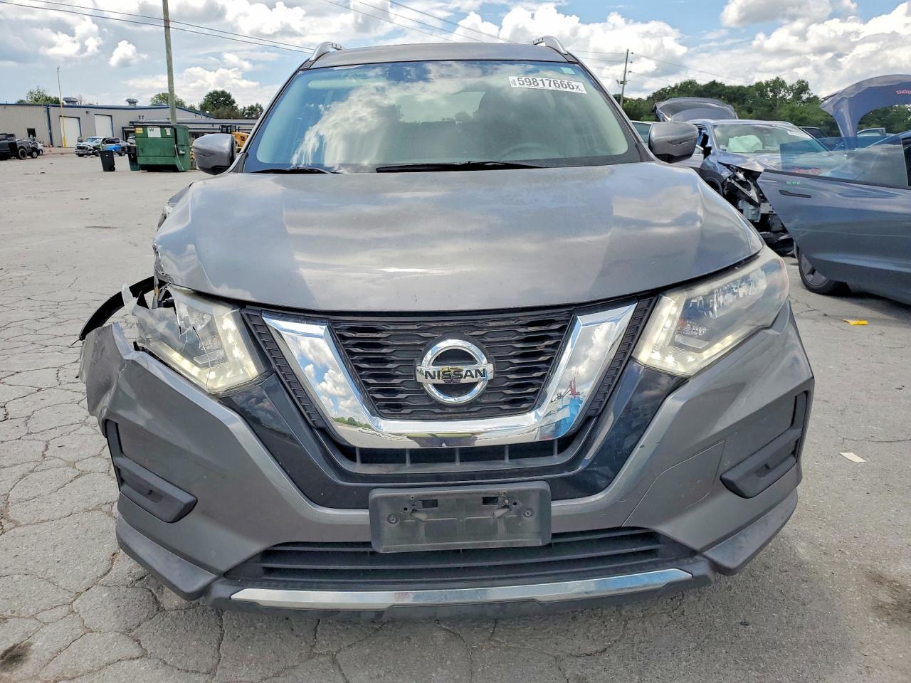 2017 NISSAN ROGUE