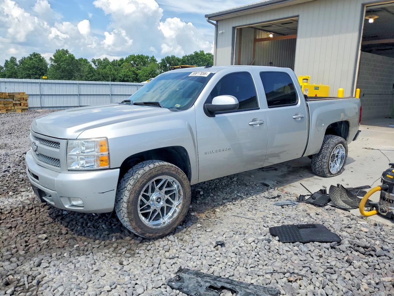 2011 CHEVROLET SILVERADO