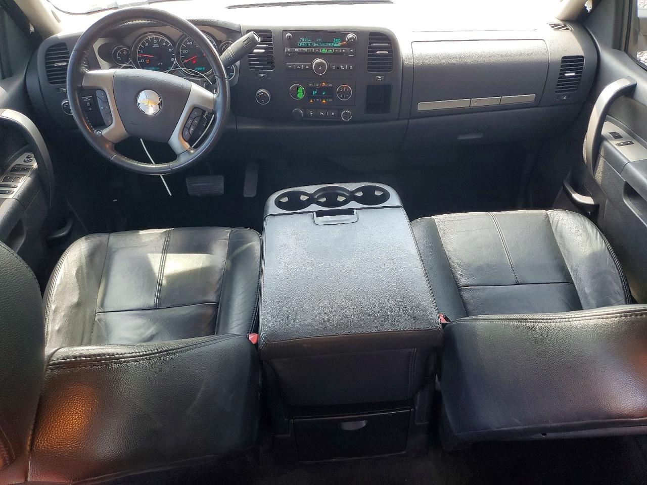 2011 CHEVROLET SILVERADO