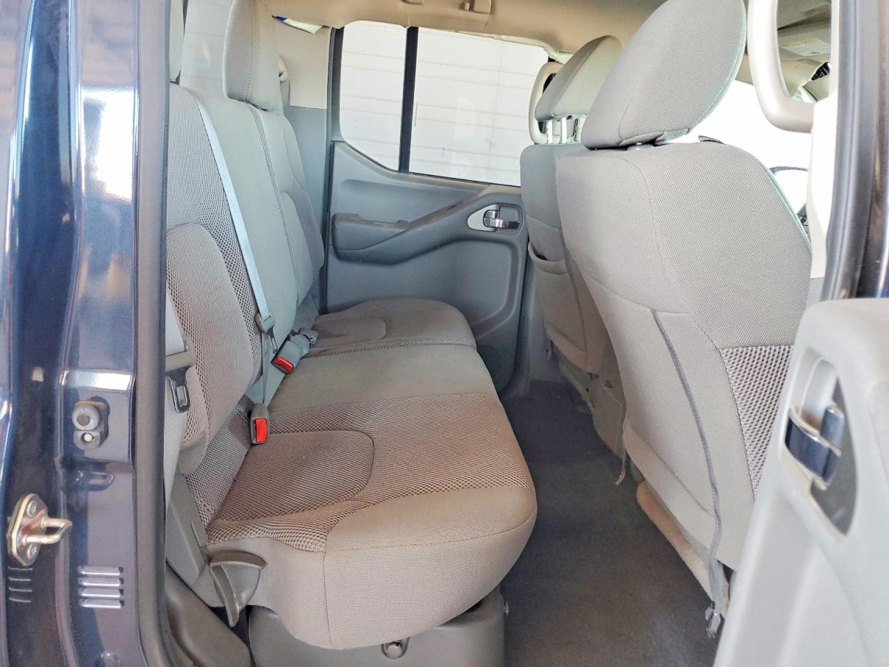 2019 NISSAN FRONTIER
