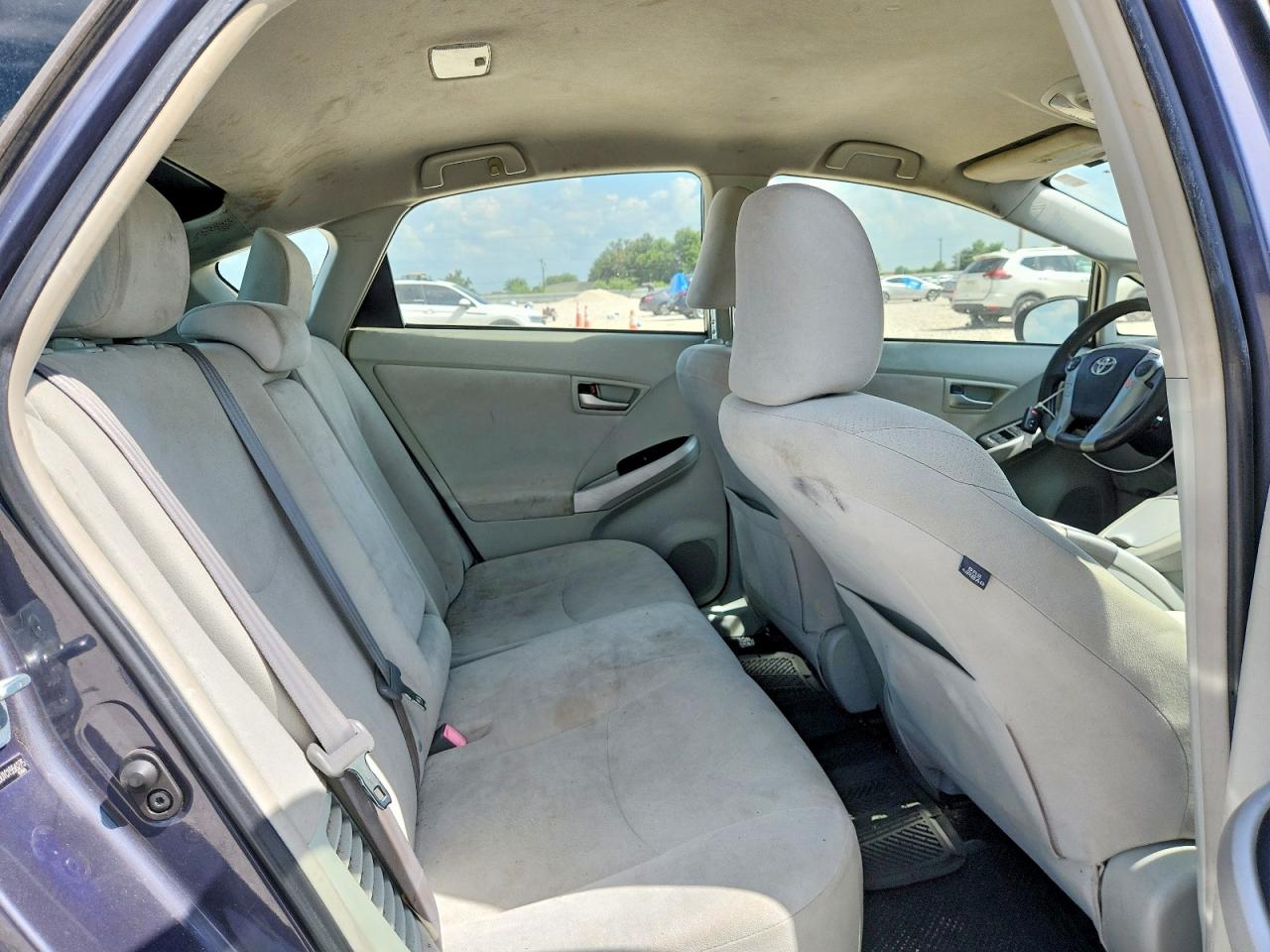 2012 TOYOTA PRIUS THRE