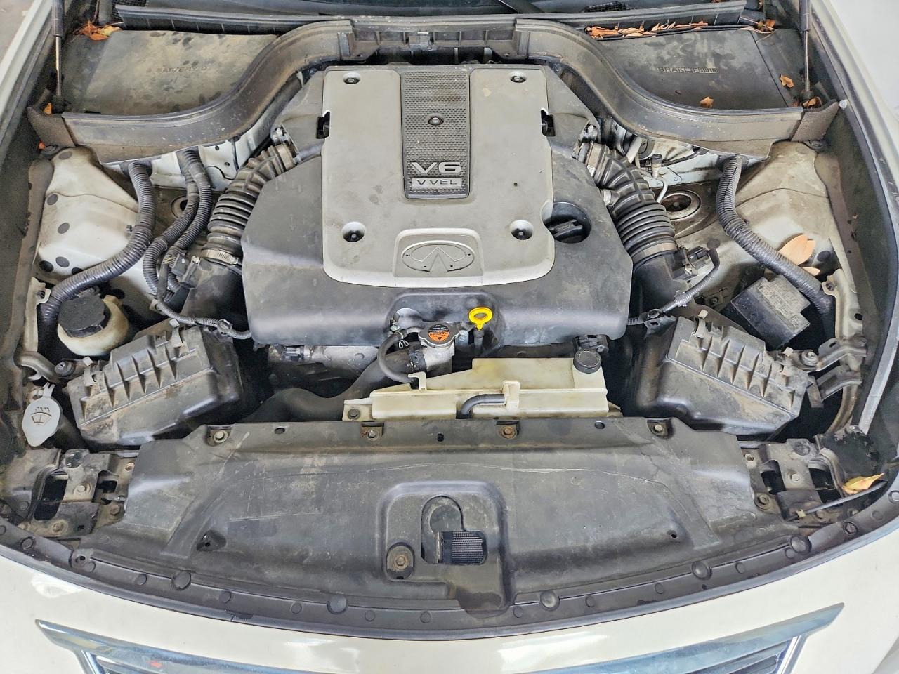2015 INFINITI Q40