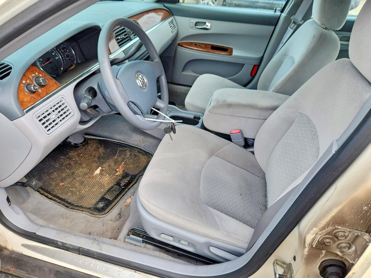2005 BUICK LACROSSE