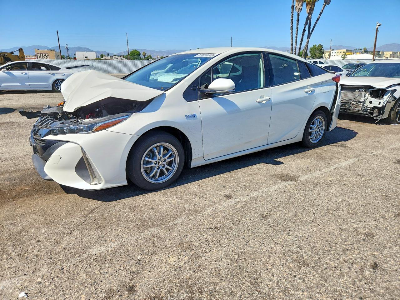 2020 TOYOTA PRIUS