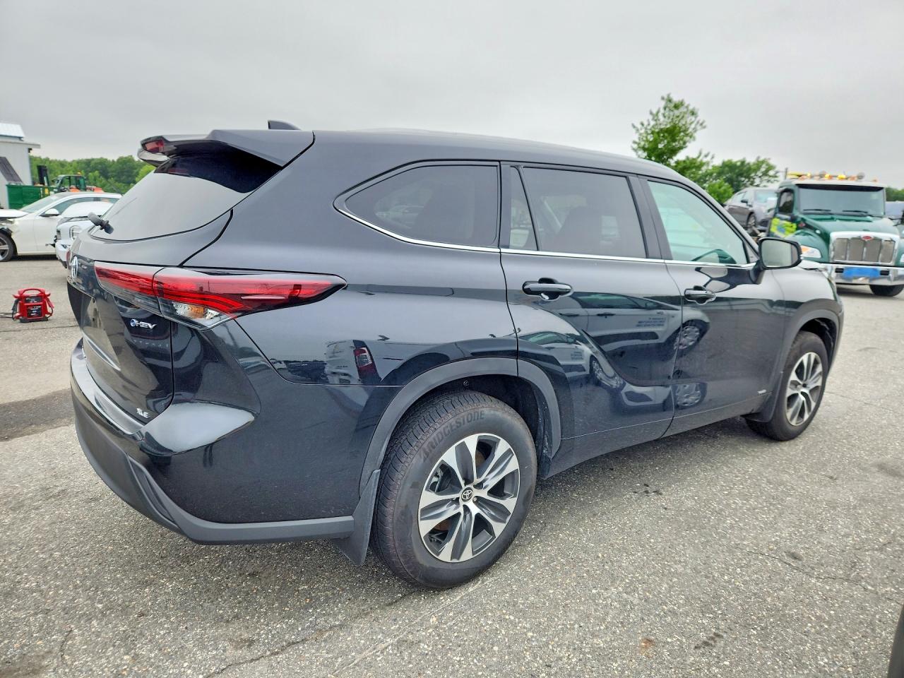 2026 TOYOTA HIGHLANDER