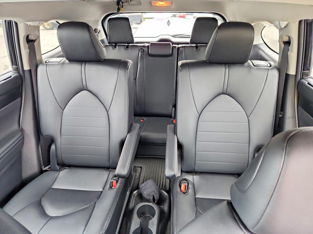 2026 TOYOTA HIGHLANDER