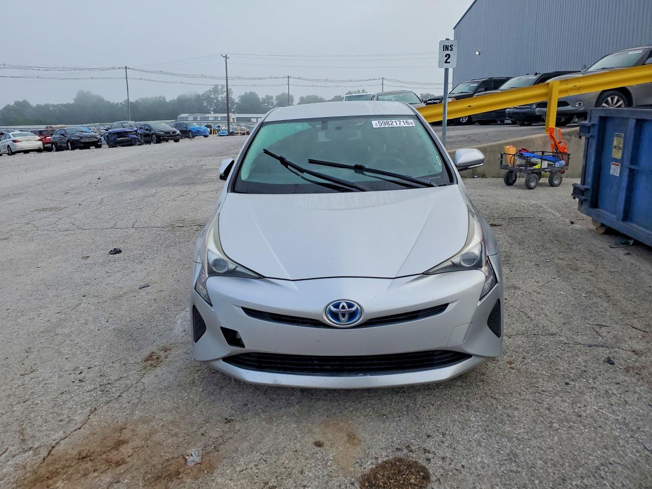 2016 TOYOTA PRIUS