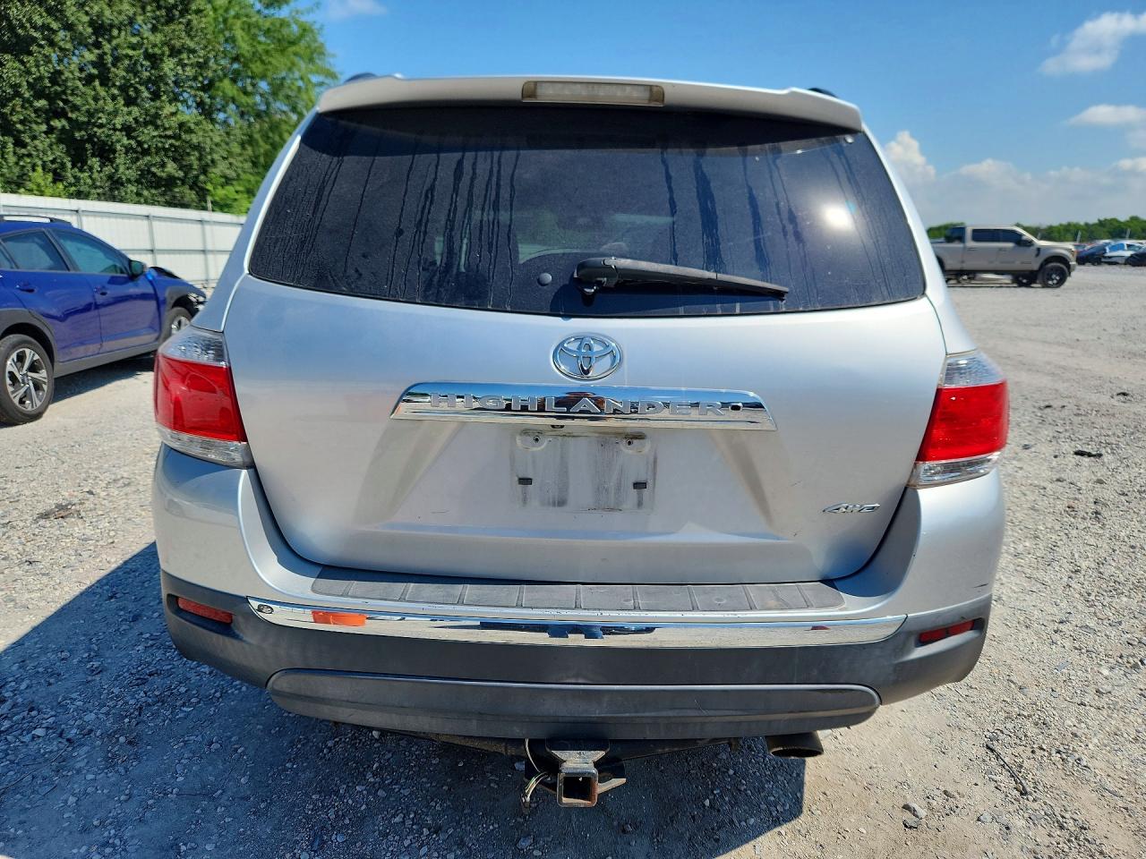 2011 TOYOTA HIGHLANDER