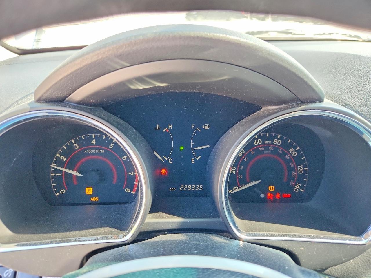 2011 TOYOTA HIGHLANDER