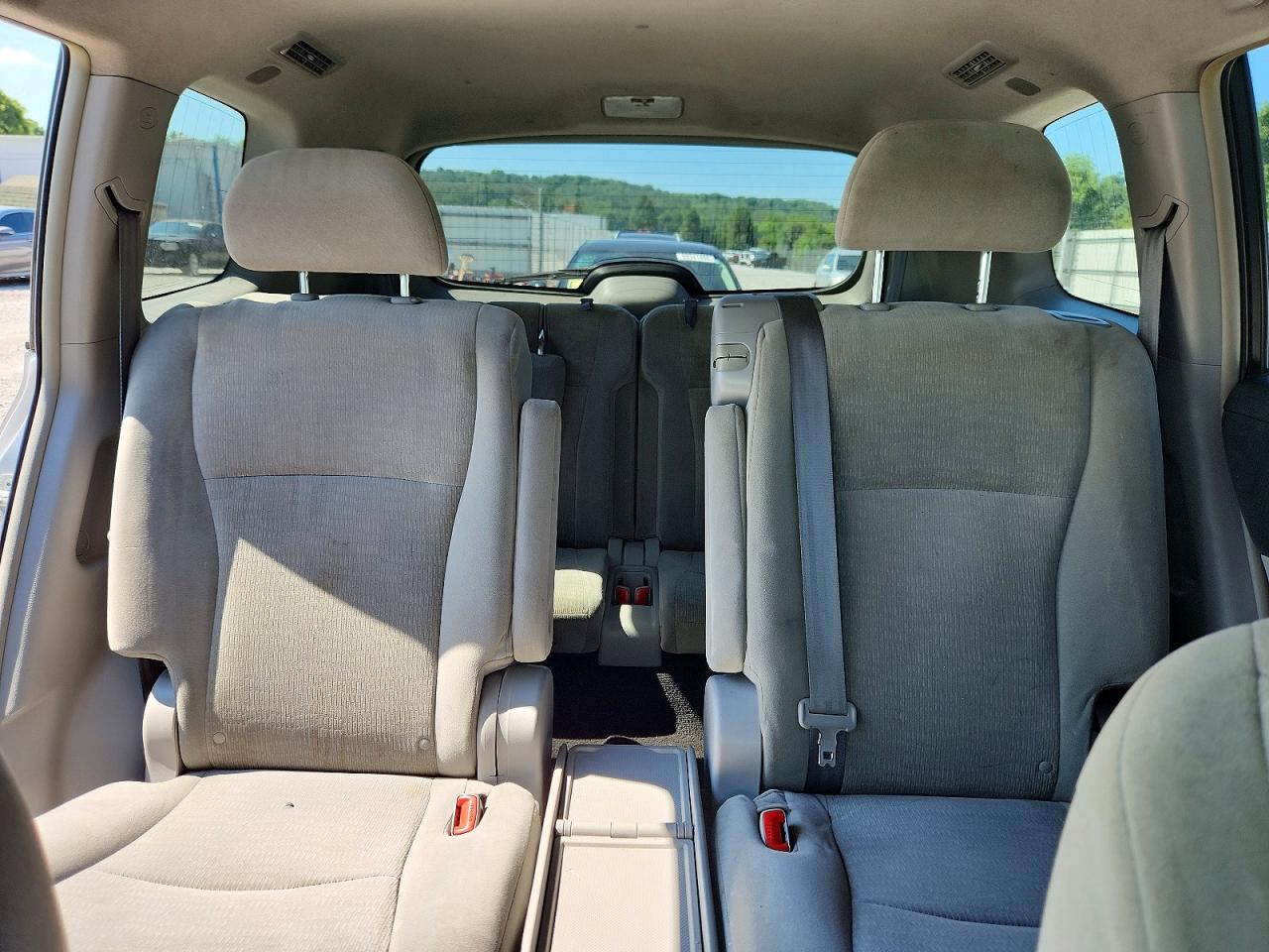 2011 TOYOTA HIGHLANDER