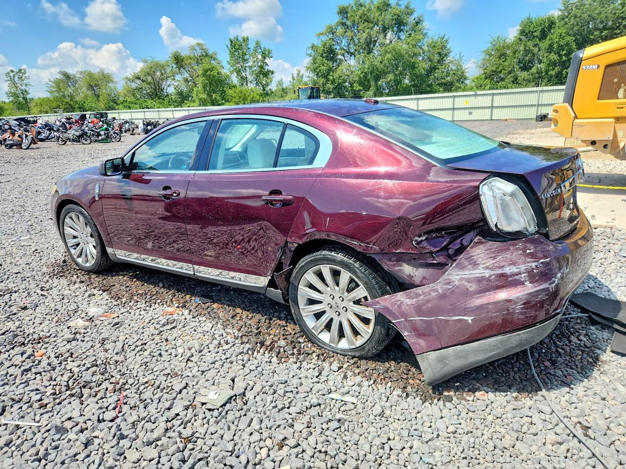 2011 LINCOLN MKS