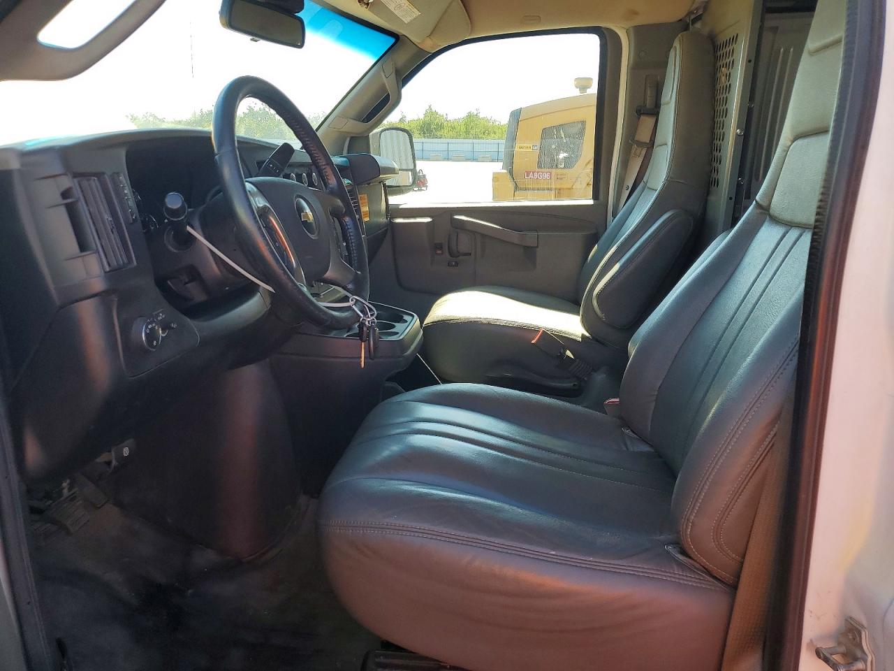 2018 CHEVROLET EXPRESS 25