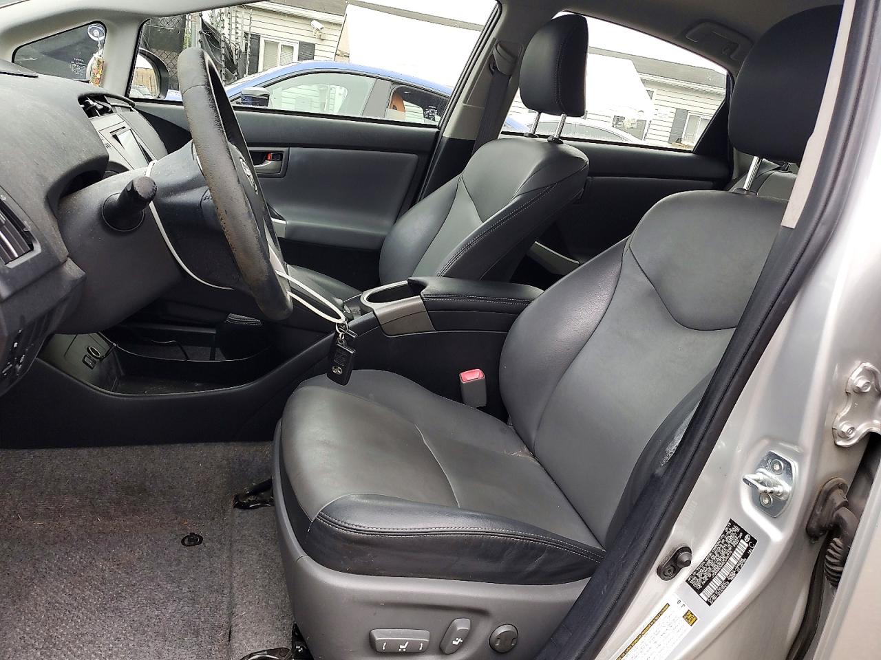2013 TOYOTA PRIUS