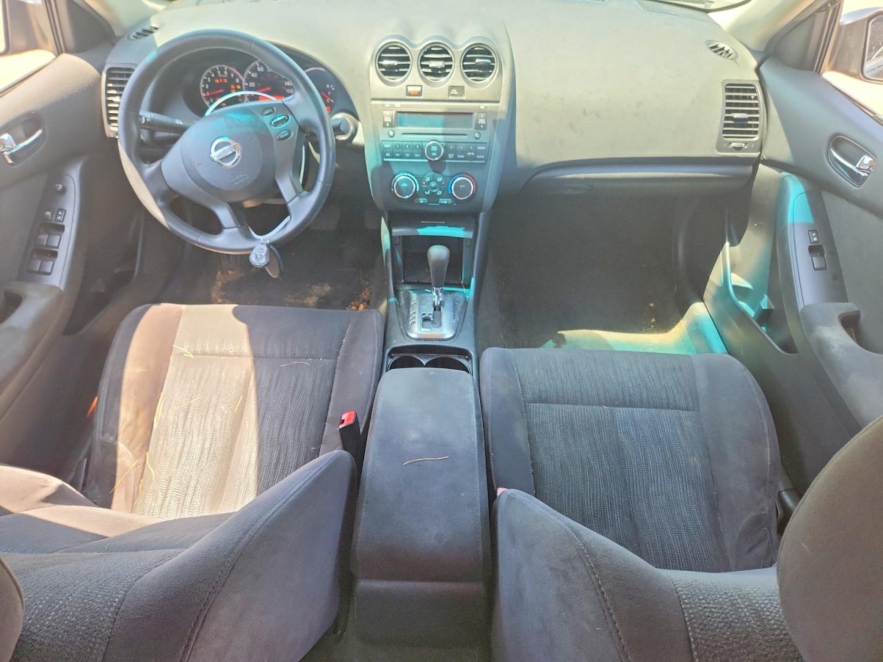 2010 NISSAN ALTIMA