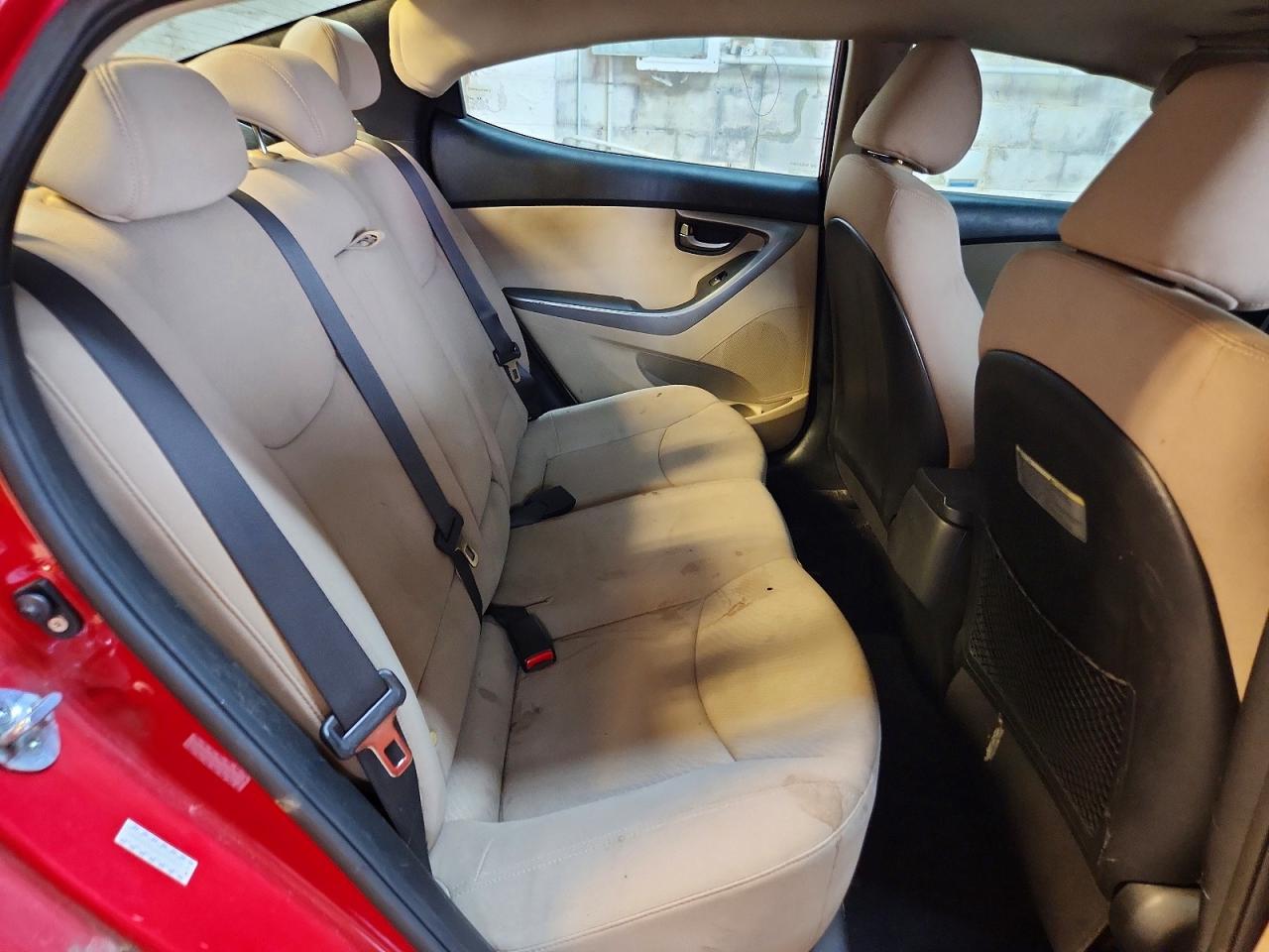 2016 HYUNDAI ELANTRA