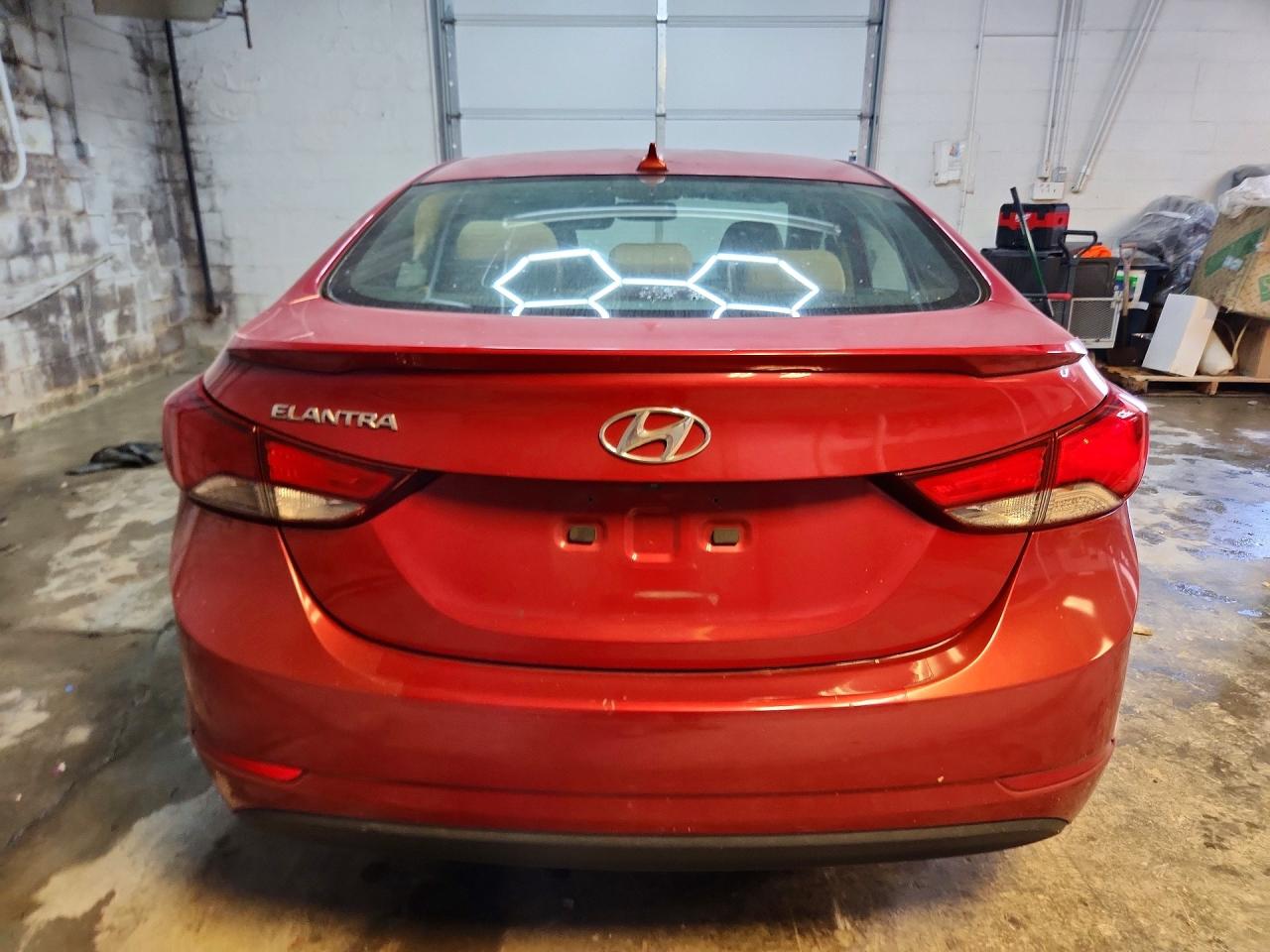 2016 HYUNDAI ELANTRA