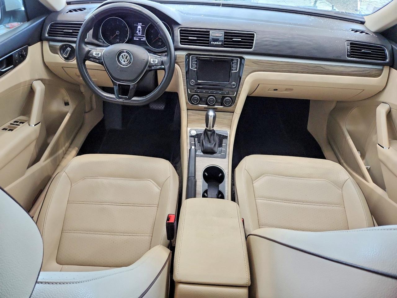 2018 VOLKSWAGEN PASSAT