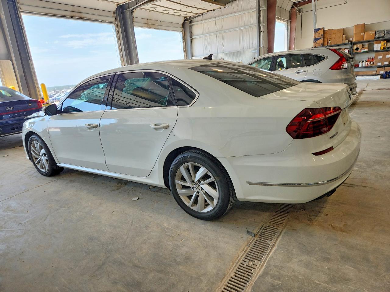 2018 VOLKSWAGEN PASSAT