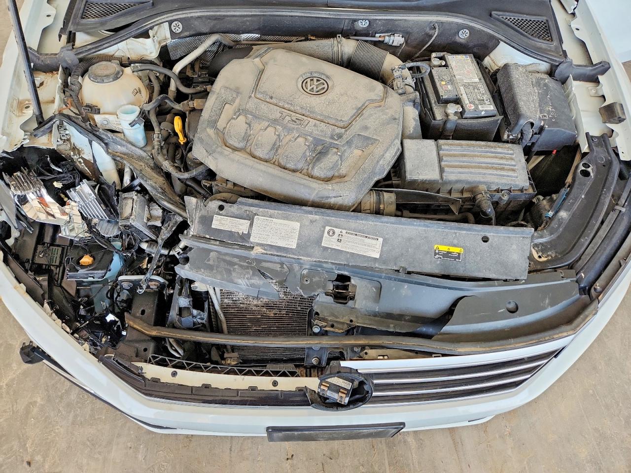 2018 VOLKSWAGEN PASSAT