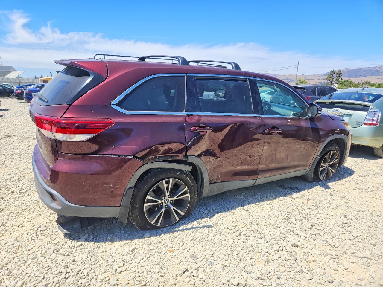 2019 TOYOTA HIGHLANDER