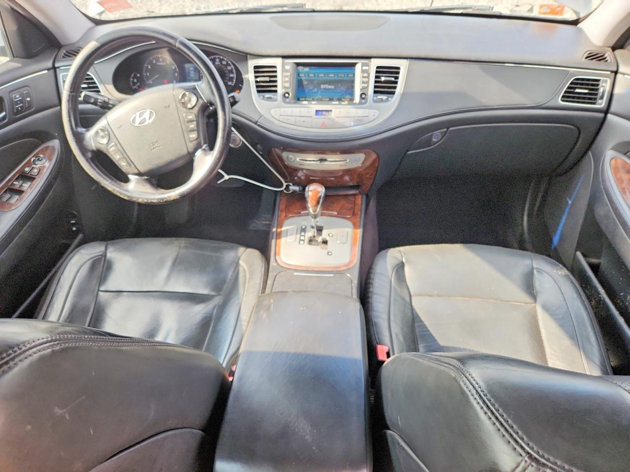 2011 HYUNDAI GENESIS