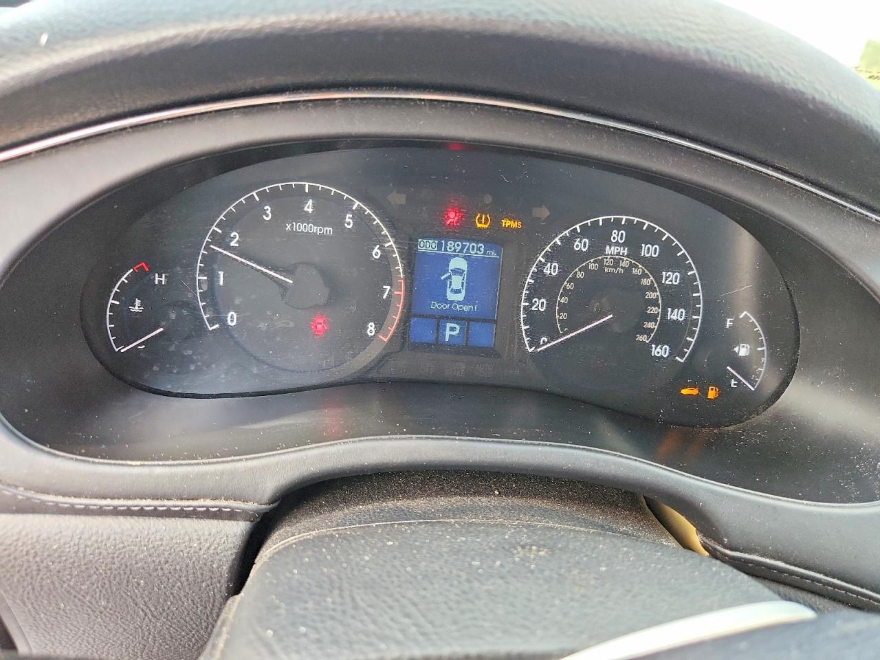 2011 HYUNDAI GENESIS