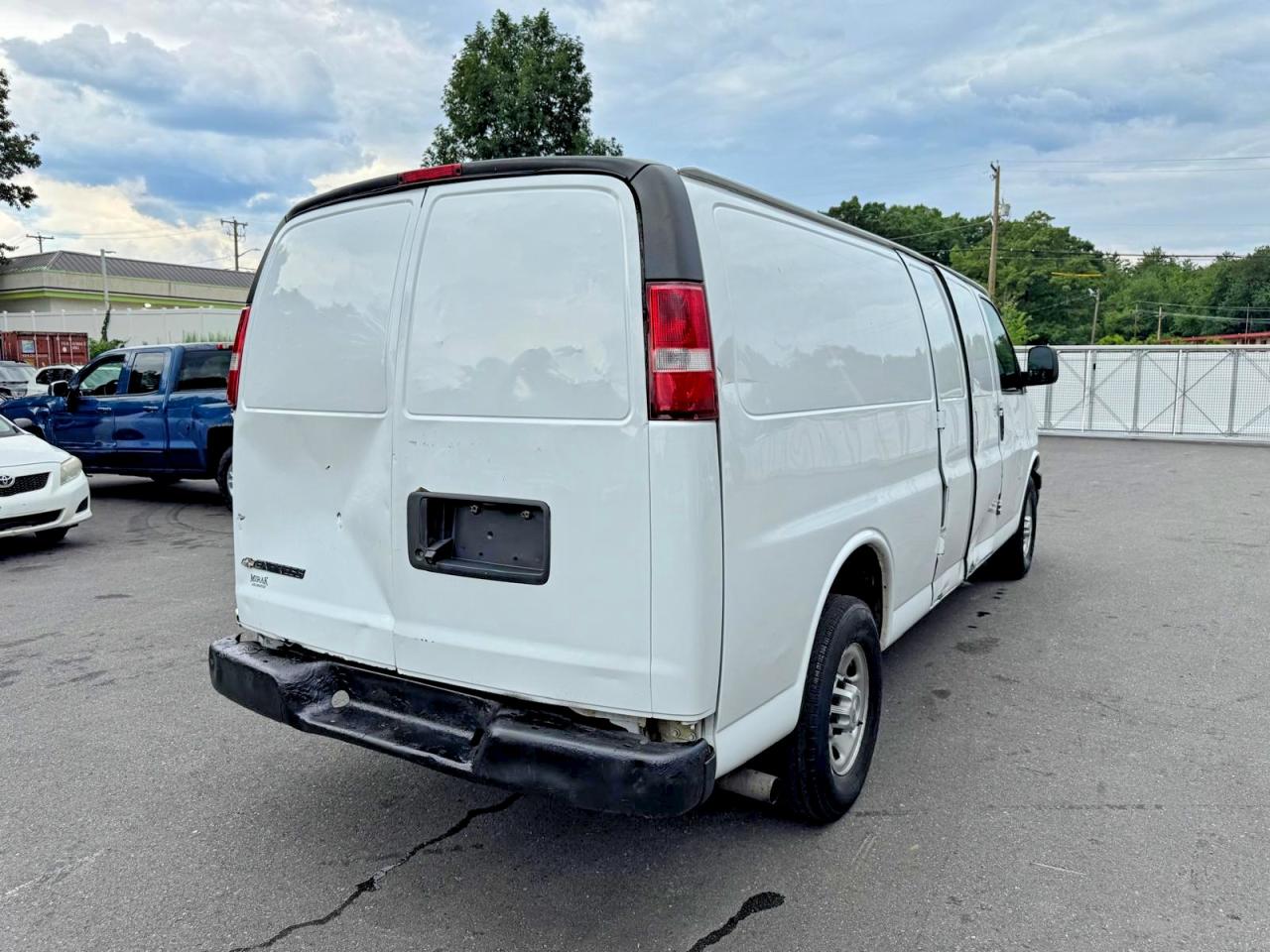 2019 CHEVROLET EXPRESS