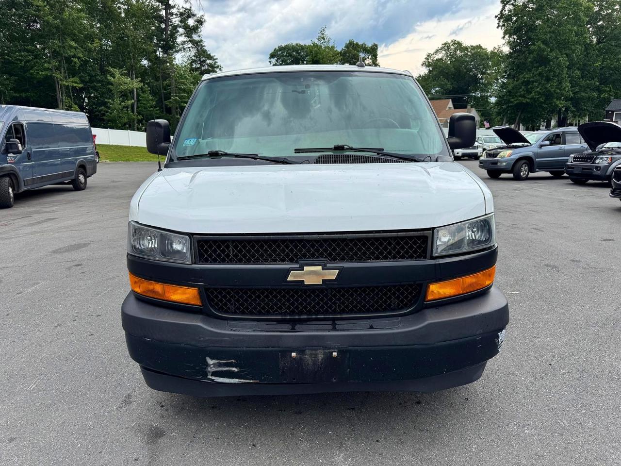 2019 CHEVROLET EXPRESS