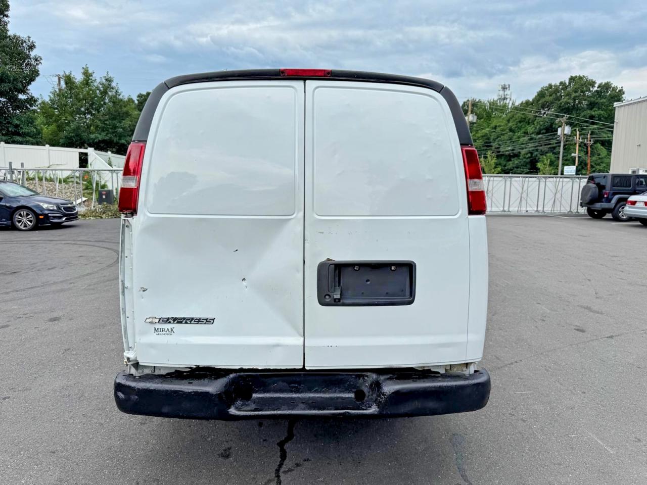 2019 CHEVROLET EXPRESS