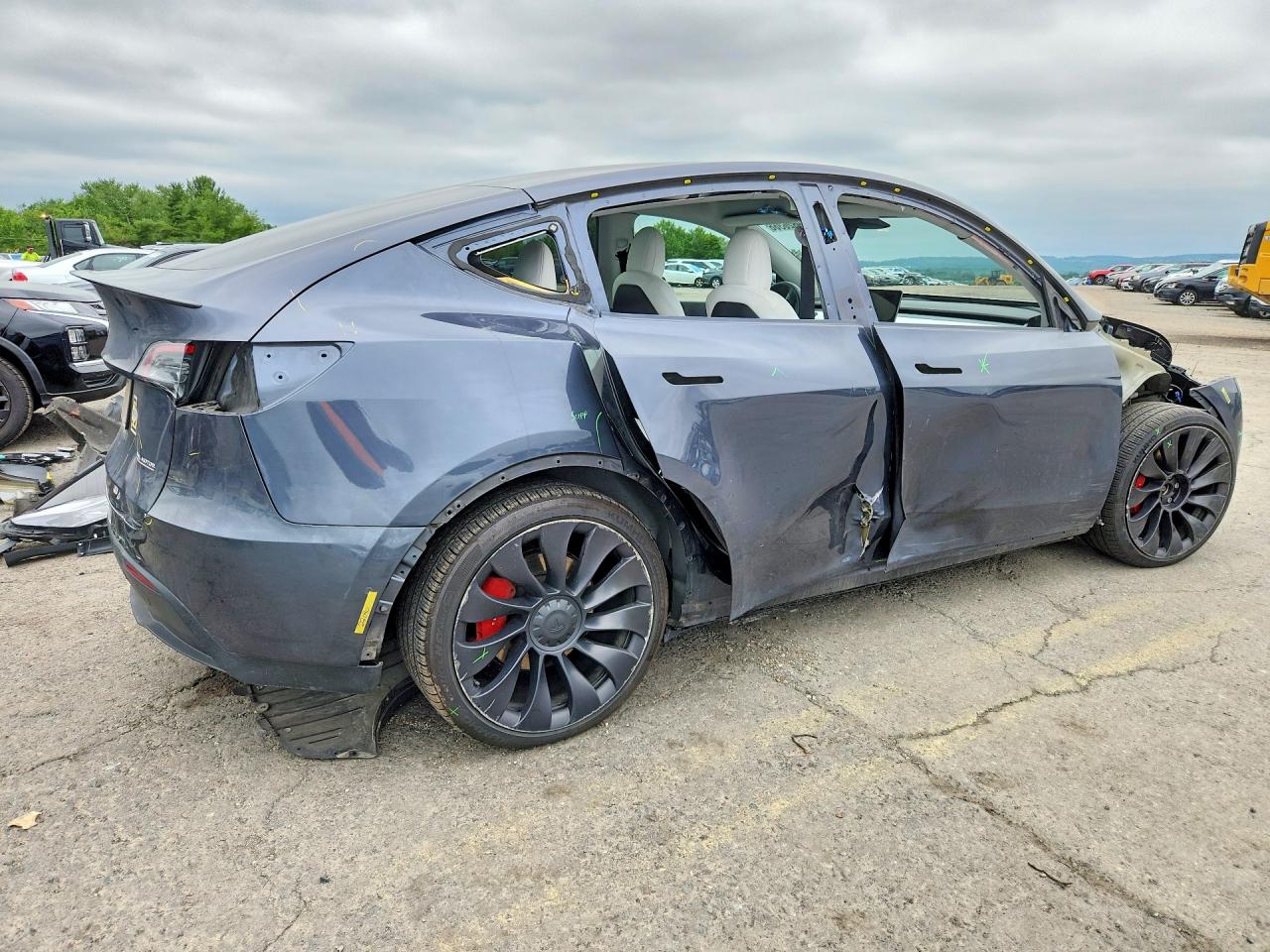 2022 TESLA MODEL Y